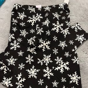 snowflake leggings
